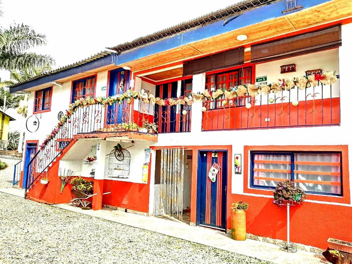 Hostel Finca Turistica Santa Clara Calarcá Exterior foto